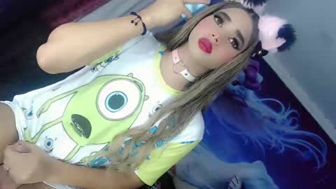 Snapshot of thalia_gil21 chatting on 03/12/25, 09:13 Thalia Girl online show from 03/12/25, 09:13