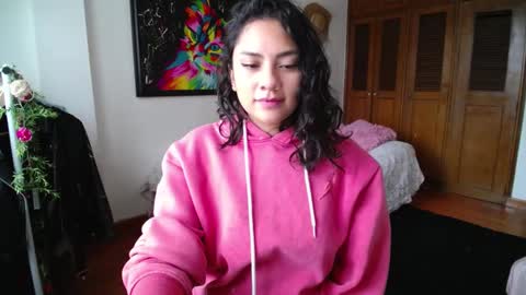 Snapshot of thaliacooper chatting on 12/21/24, 08:54 online show from 12/21/24, 08:54