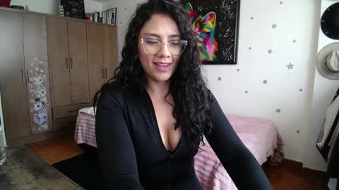    online show from 04/06/26, 07:48