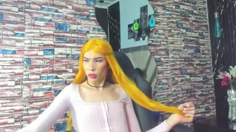 thamara_roberts online show from 04/30/26, 07:53