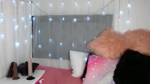 Thamara online show from 11/27/25, 02:46