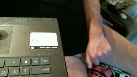 Snapshot of thameslee chatting on 12/13/24, 02:21 Thames online show from 12/13/24, 02:21