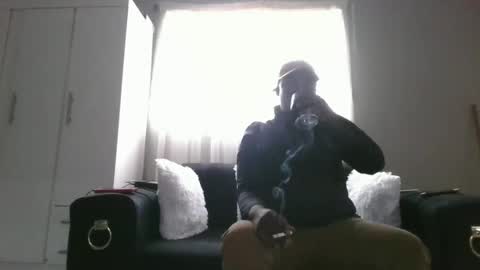 Snapshot of thamtsho1108 chatting on 11/17/25, 01:17 thamtsho1108 online show from 11/17/25, 01:17