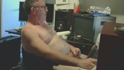 Snapshot of thang5545 chatting on 12/27/24, 02:47 thang5545 online show from 12/27/24, 02:47