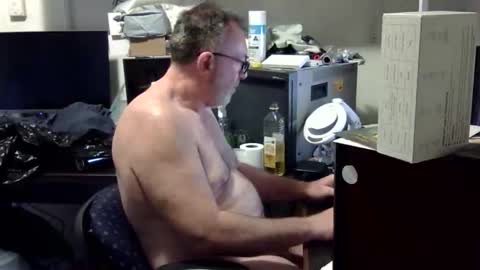 Snapshot of thang5545 chatting on 09/10/25, 03:06 thang5545 online show from 09/10/25, 03:06