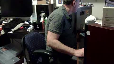 Snapshot of thang5545 chatting on 09/26/25, 02:21 thang5545 online show from 09/26/25, 02:21