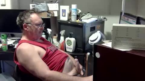 Snapshot of thang5545 chatting on 10/12/25, 11:37 thang5545 online show from 10/12/25, 11:37