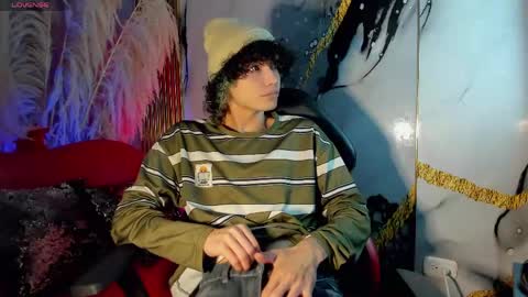 thanier_18 online show from 05/27/26, 07:11