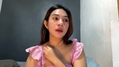 Snapshot of thaogooslin chatting on 07/12/26, 05:20 Betty online show from 07/12/26, 05:20