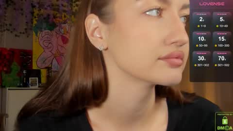 Snapshot of that_eva chatting on 11/18/25, 06:07 Your Eva online show from 11/18/25, 06:07