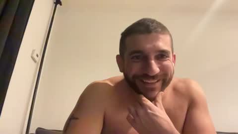 Snapshot of that_one_guy_from_cb chatting on 12/17/24, 06:31 Duke online show from 12/17/24, 06:31