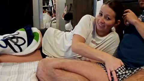 Snapshot of thatbrunettemilf chatting on 12/23/25, 03:26 Thatbrunettemilf online show from 12/23/25, 03:26