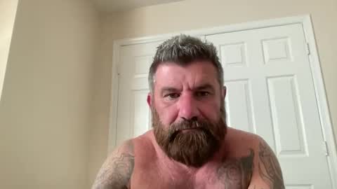 Snapshot of thatguybearded chatting on 01/21/25, 11:02 ThatGuyBearded online show from 01/21/25, 11:02