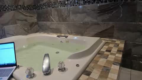 That guy  follow on X online show from 02/13/26, 11:34