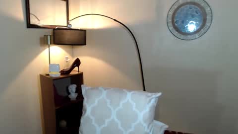 thatslut_deia online show from 10/05/25, 12:42