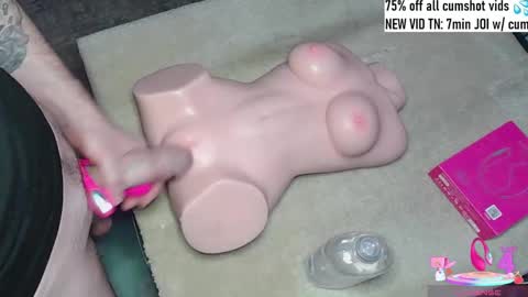 Snapshot of thatswhatshesaid143 chatting on 11/03/25, 02:24 ThatsWhatSheSaid online show from 11/03/25, 02:24