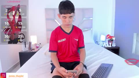 Thayler  online show from 01/10/26, 11:12