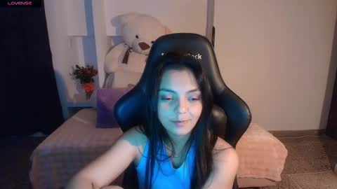 Snapshot of thays_mawakye01 chatting on 03/20/26, 09:19 Paola online show from 03/20/26, 09:19