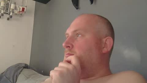 Snapshot of the007146368 chatting on 04/23/26, 05:15 the007146368 online show from 04/23/26, 05:15