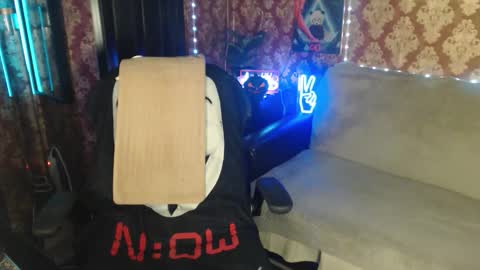 Snapshot of the_avengersgth chatting on 10/26/25, 07:25 thor lord online show from 10/26/25, 07:25