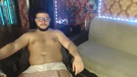 Snapshot of the_avengersgth chatting on 11/21/25, 01:15 thor lord online show from 11/21/25, 01:15