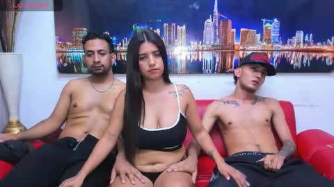 HORNY 3SOME READY FOR DESTROY HER MIA AND DERECK MAXI MOD  MARIO online show from 02/19/26, 08:05