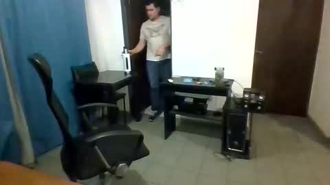 Snapshot of the_dark_knive_ chatting on 09/22/25, 12:34 the_dark_knive_ online show from 09/22/25, 12:34