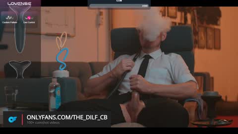 Snapshot of the_dilf chatting on 02/06/25, 10:04 The DILF -  online show from 02/06/25, 10:04
