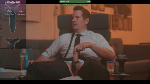Snapshot of the_dilf chatting on 09/14/25, 10:03 The DILF -  online show from 09/14/25, 10:03