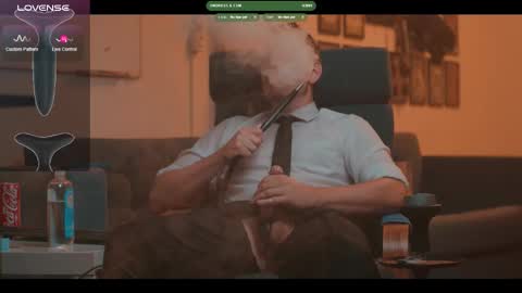 Snapshot of the_dilf chatting on 10/02/25, 02:24 The DILF -  online show from 10/02/25, 02:24