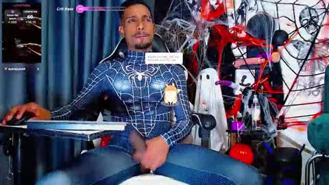 Snapshot of the_dog_lian chatting on 10/30/25, 01:34 the dog lian online show from 10/30/25, 01:34