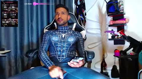 Snapshot of the_dog_lian chatting on 11/19/25, 12:05 the dog lian online show from 11/19/25, 12:05