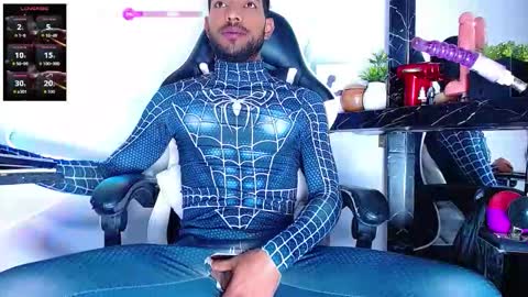 Snapshot of the_dog_lian chatting on 12/01/25, 12:21 the dog lian online show from 12/01/25, 12:21