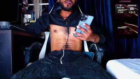 Snapshot of the_dog_lian chatting on 01/15/26, 01:32 the dog lian online show from 01/15/26, 01:32