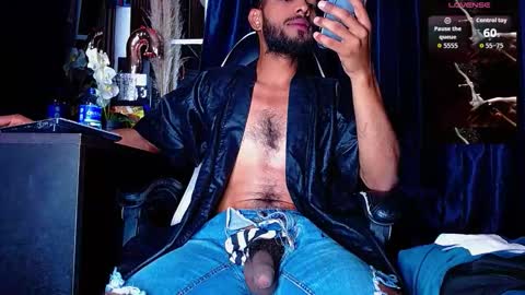 Snapshot of the_dog_lian chatting on 01/17/26, 11:59 the dog lian online show from 01/17/26, 11:59