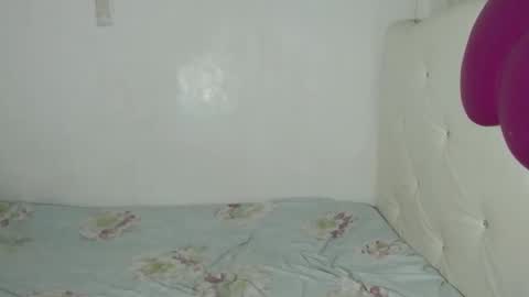 Snapshot of the_exotic_girlxx chatting on 12/14/25, 03:50 the_exotic_girlxx online show from 12/14/25, 03:50