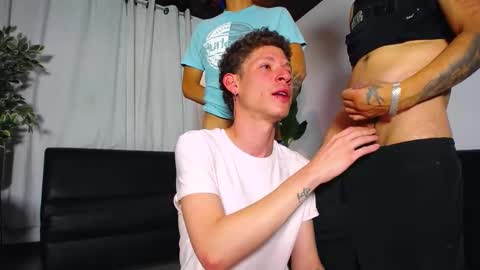 Snapshot of the_goodfellas chatting on 11/23/25, 08:08 the goodfellas online show from 11/23/25, 08:08