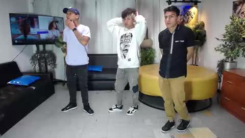 Snapshot of the_goodfellas chatting on 01/18/26, 06:01 the goodfellas online show from 01/18/26, 06:01