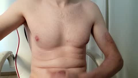 Snapshot of the_hard_baguette chatting on 01/13/25, 02:11 La Baguette dure online show from 01/13/25, 02:11