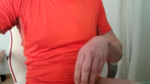 Snapshot of the_hard_baguette chatting on 02/19/26, 12:23 La Baguette dure online show from 02/19/26, 12:23