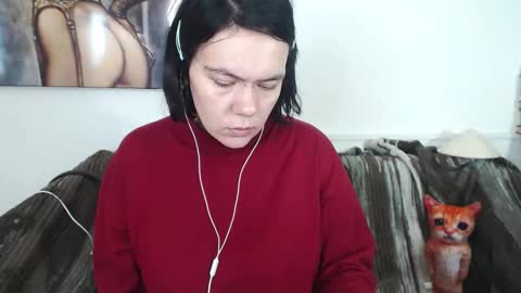 Snapshot of the_ice_woman chatting on 09/18/25, 01:40 the_ice_woman online show from 09/18/25, 01:40