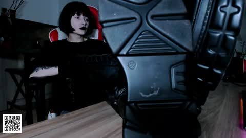 Snapshot of the_inamorata chatting on 07/12/26, 10:01 Goddess Misha online show from 07/12/26, 10:01