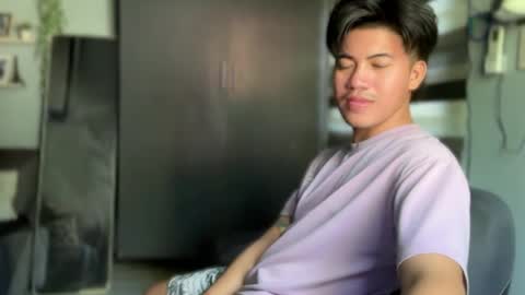 Snapshot of the_josefshow chatting on 11/05/25, 02:00 MrTakeItOff online show from 11/05/25, 02:00