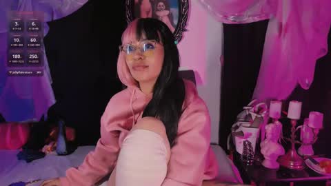 ...  ... online show from 03/12/25, 02:23