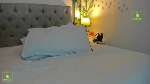 Snapshot of the_little_mia chatting on 10/01/25, 09:10 MIA JP online show from 10/01/25, 09:10