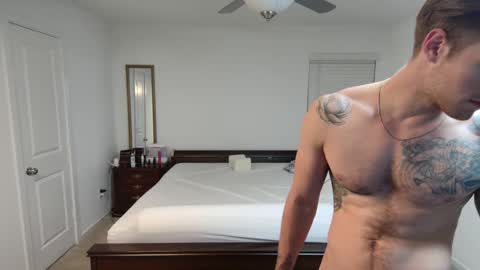 Lucas King online show from 09/27/25, 01:10