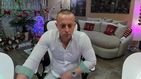 the_mann_69 online show from 12/25/24, 06:31