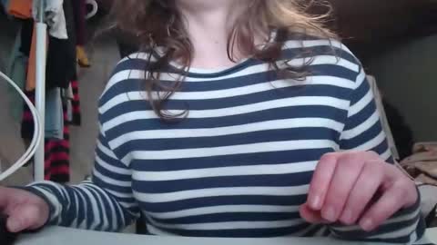 Ekye online show from 11/12/25, 03:12