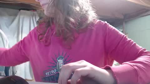 Ekye online show from 12/01/25, 11:48