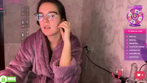 Alice online show from 11/17/25, 11:38